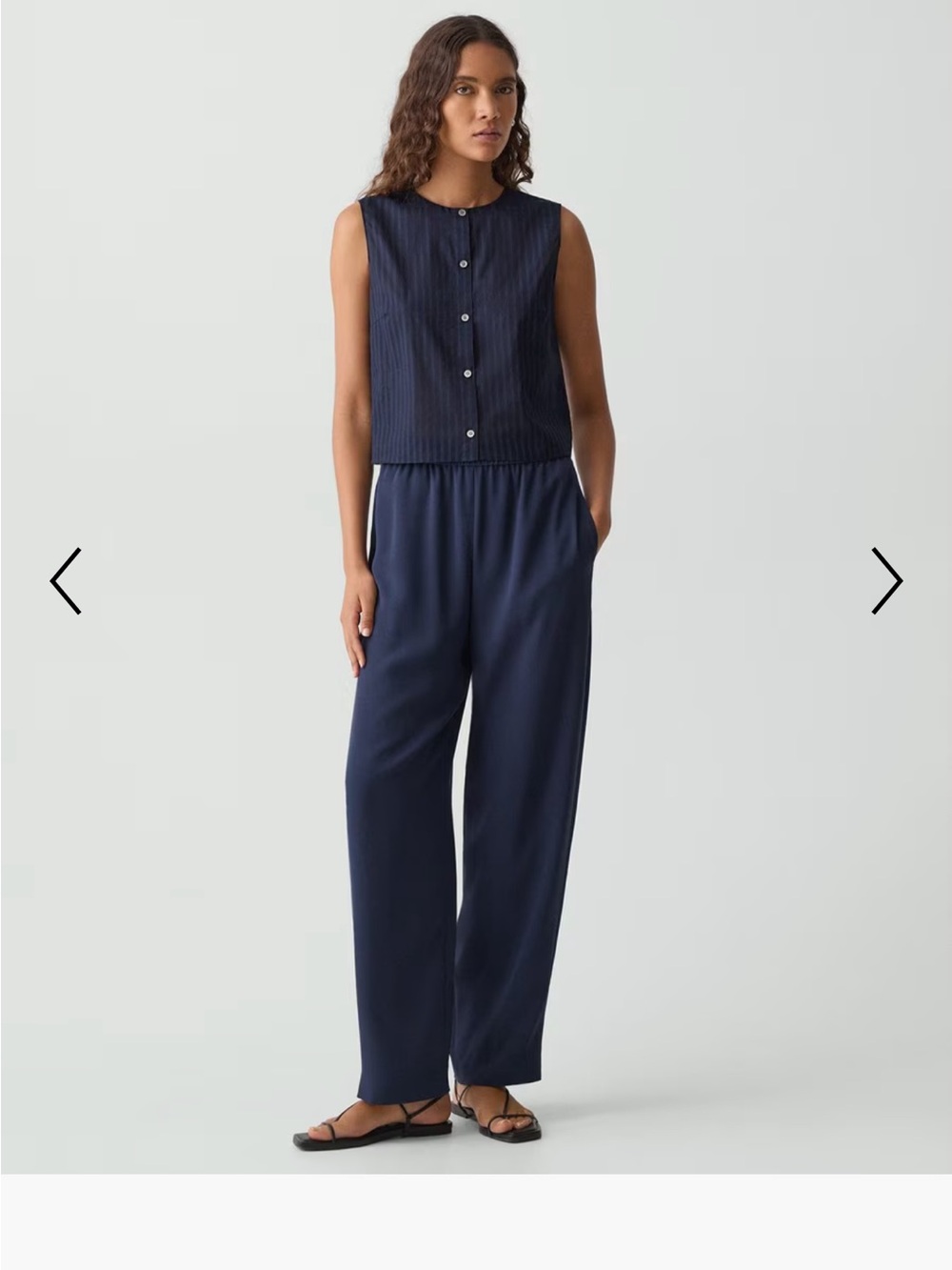 Theory Relaxed Pull-On Pant in Satin Crepe